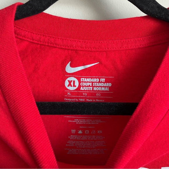 Nike Team Canada Tee NWOT - Picture 3 of 3